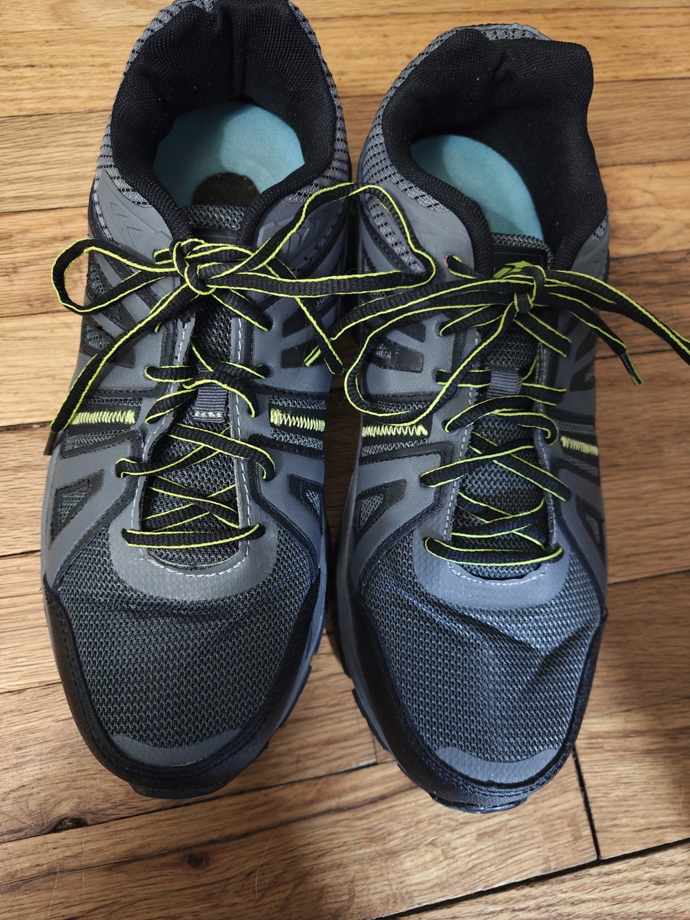 Avia Men's Gray Athletic Shoes with Neon Yellow Accents - Picture 2 of 8